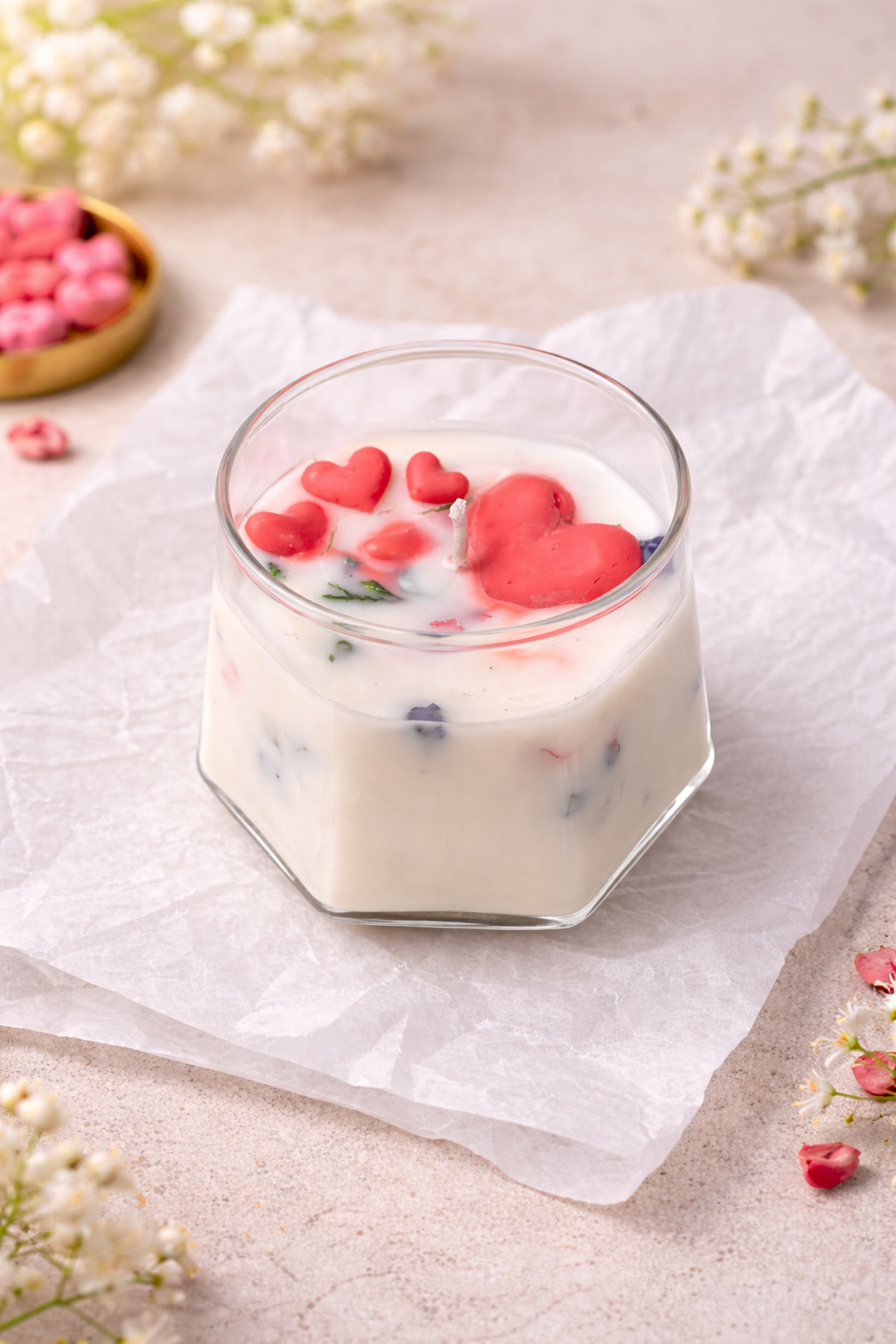 LÜME Crimson Hearts Luxury Soy Wax Candle – Musk, Tea Tree & Rose